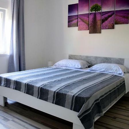 Apartament Apartman Ana Sali Zewnętrze zdjęcie