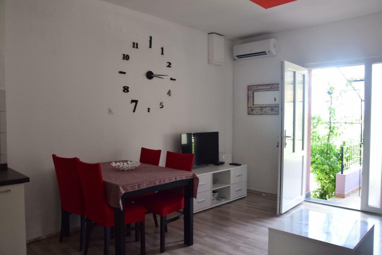 Apartament Apartman Ana Sali Zewnętrze zdjęcie