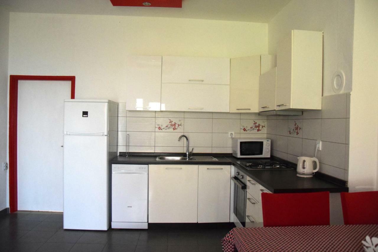 Apartament Apartman Ana Sali Zewnętrze zdjęcie