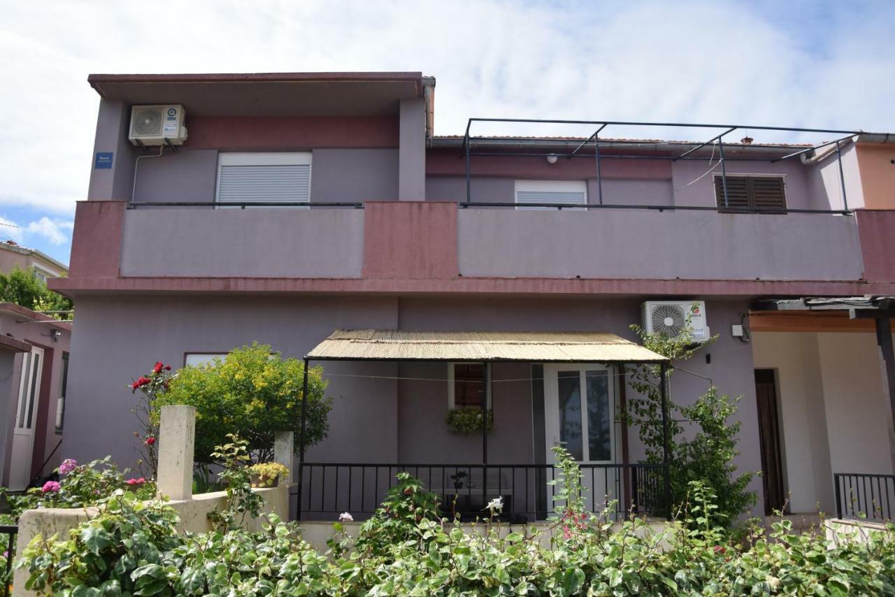Apartament Apartman Ana Sali Zewnętrze zdjęcie