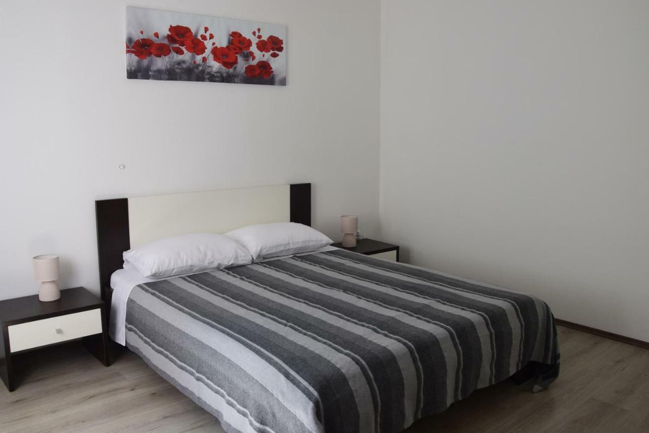Apartament Apartman Ana Sali Zewnętrze zdjęcie