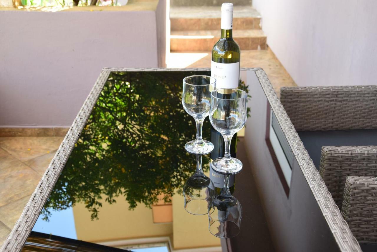 Apartament Apartman Ana Sali Zewnętrze zdjęcie